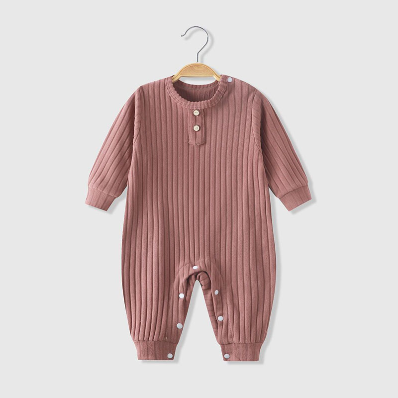Newborn jumpsuit with A logo v - Baby Clothing Logo のレビューと価格